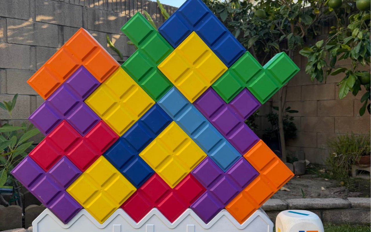 Jumbo Tetris — real photo